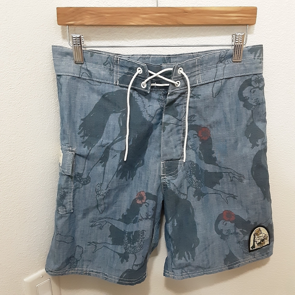 KANVAS BY KATIN Hula Girl Hawaiian Luau Boardshort, Size 29